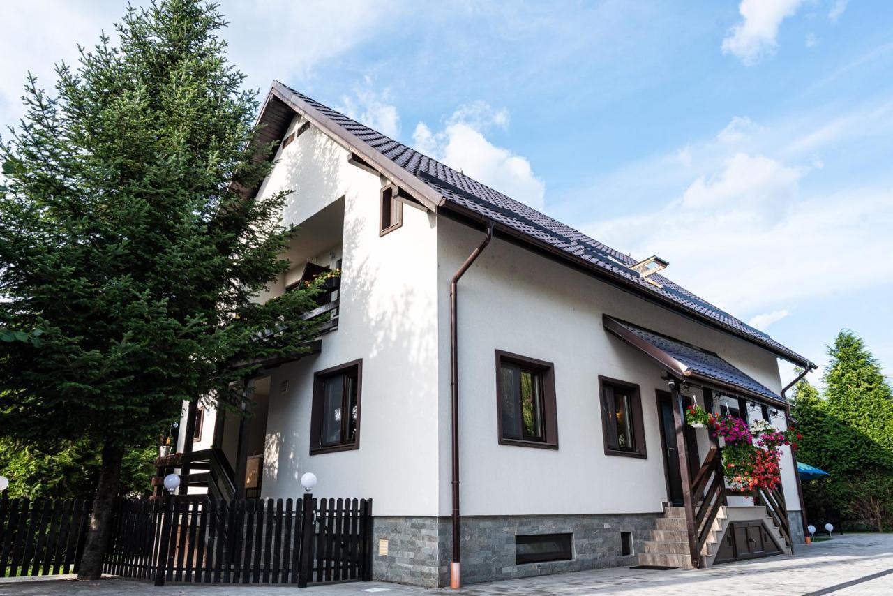 فندق K'Raman Râmnicu Vâlcea المظهر الخارجي الصورة
